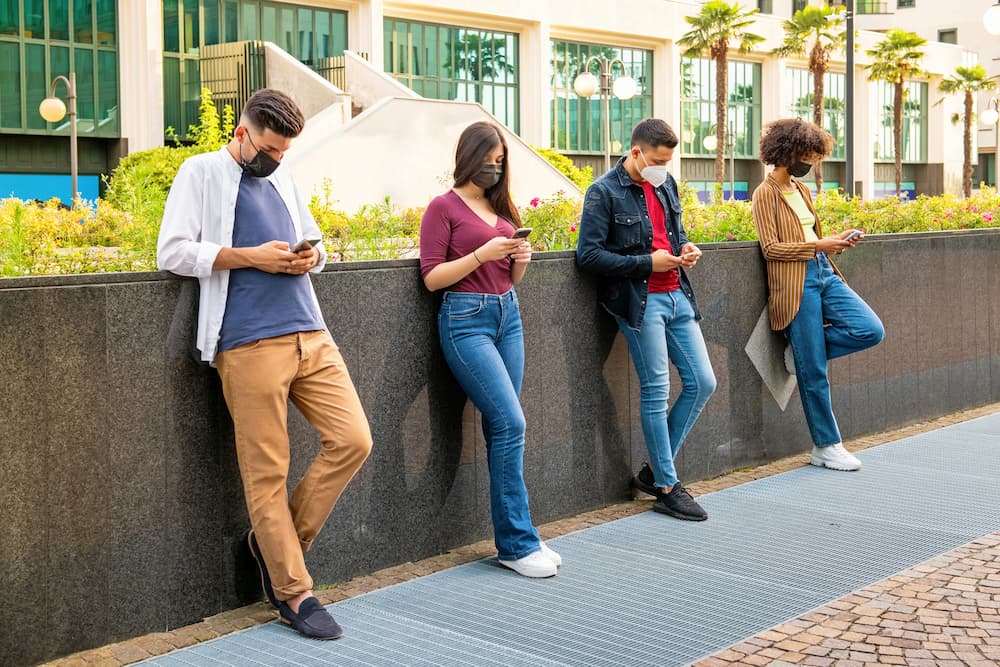 Apple iPhone 12 incelemesi: Eksiler ve Artılar