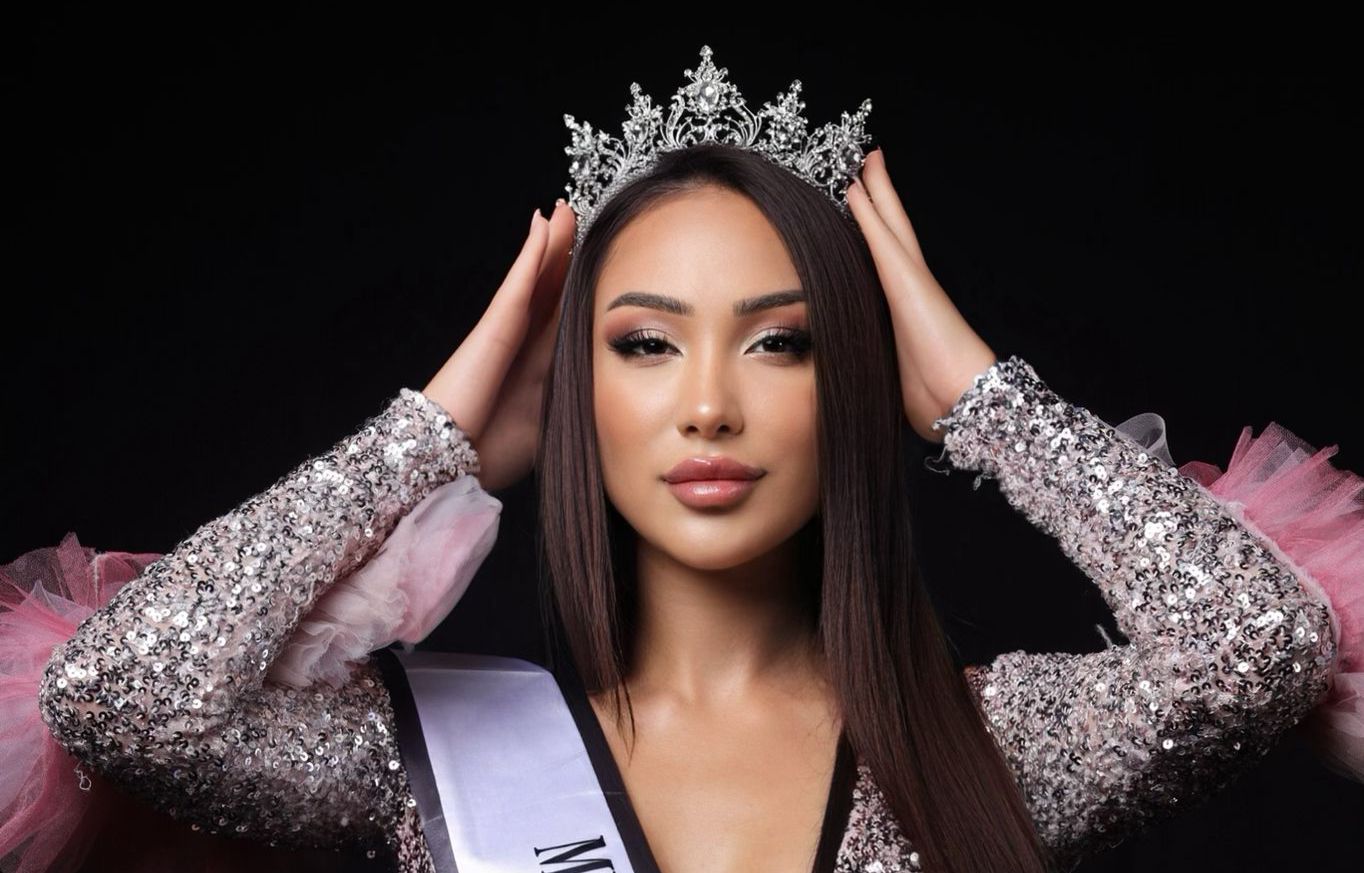 Hindistan’da Ülkemizi Temsil Eden Türk Güzeli Dereceye Girdi