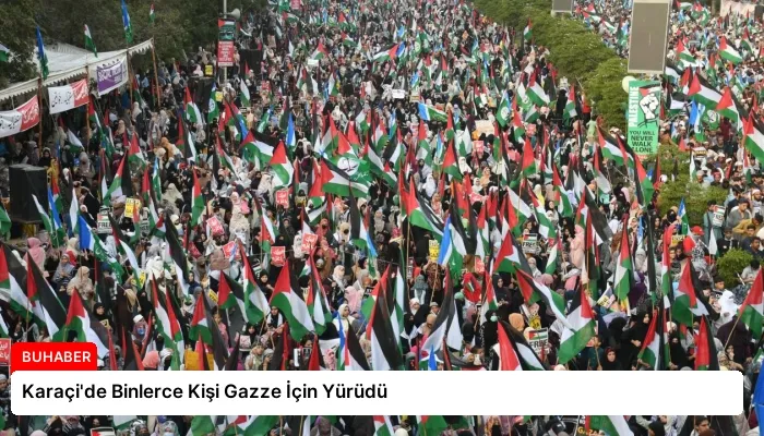 Karaçi’de Binlerce Kişi Gazze İçin Yürüdü